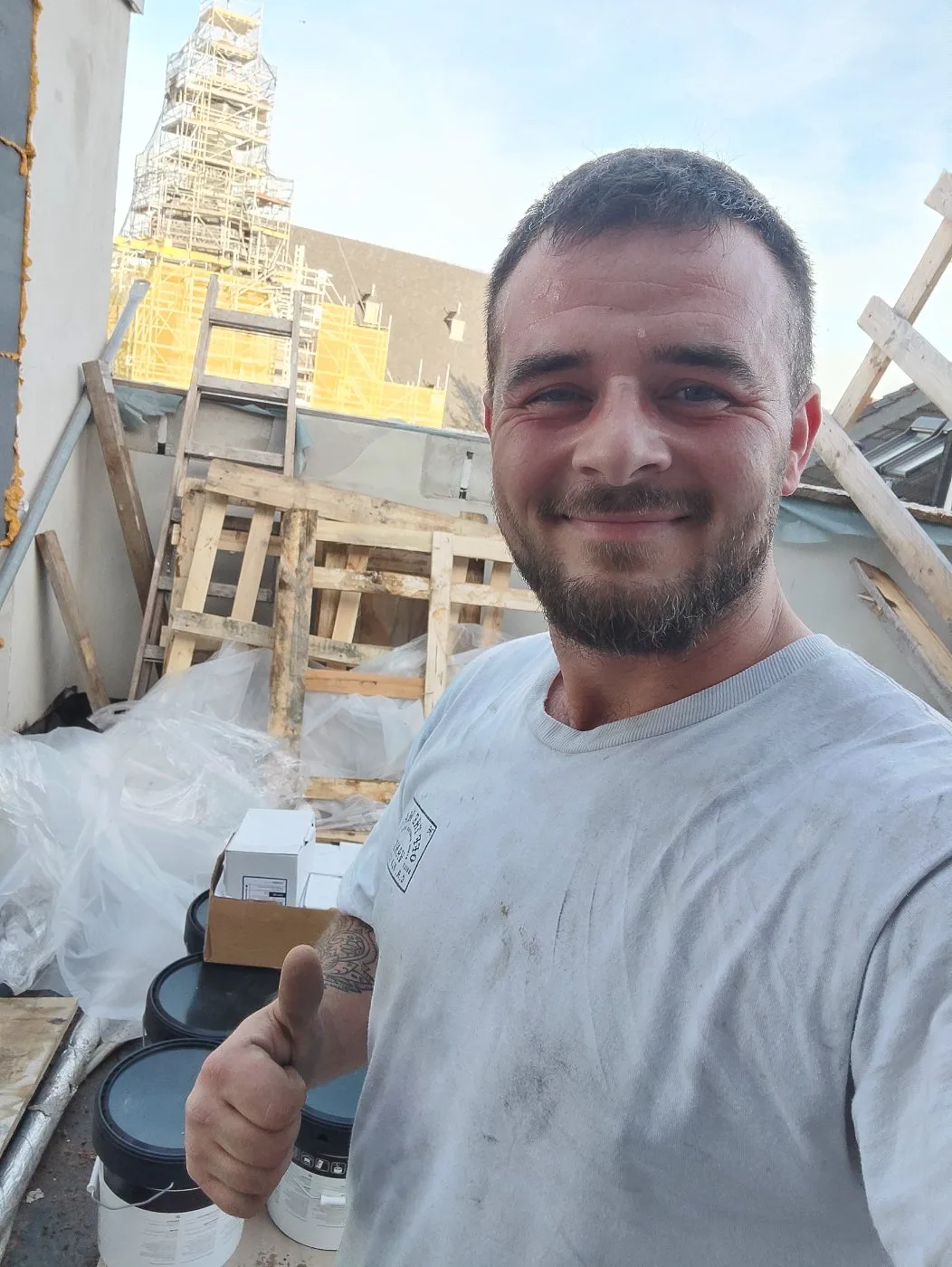 Enrico Botta auf einer Baustelle — Inhaber von Niederrhein Objektservice